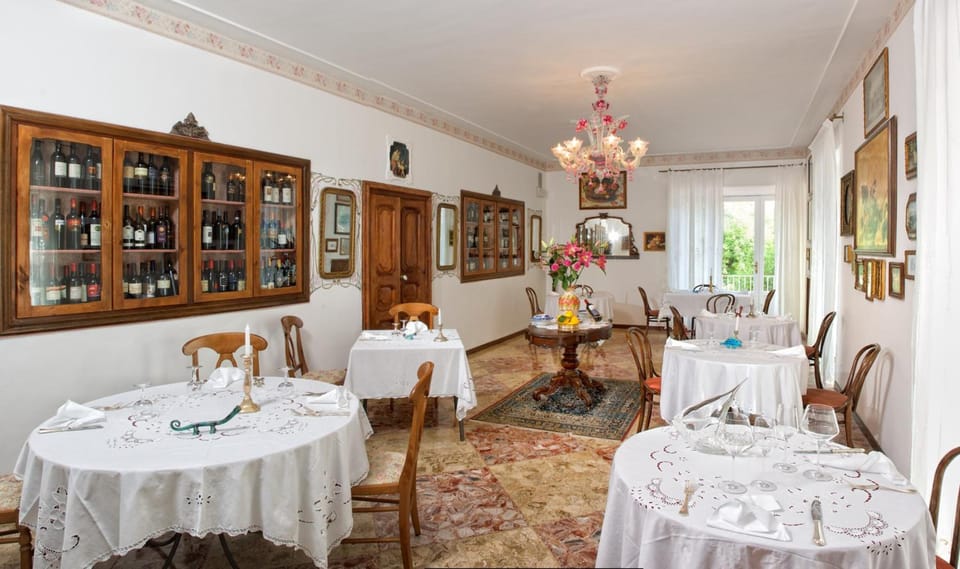 Romantic Hotel & Restaurant Villa Cheta Elite Hotel in Basilicata
