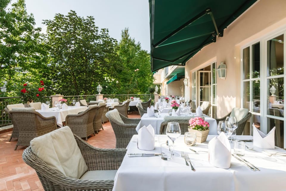 Hotel Pienzenau Am Schlosspark Hotel in Merano