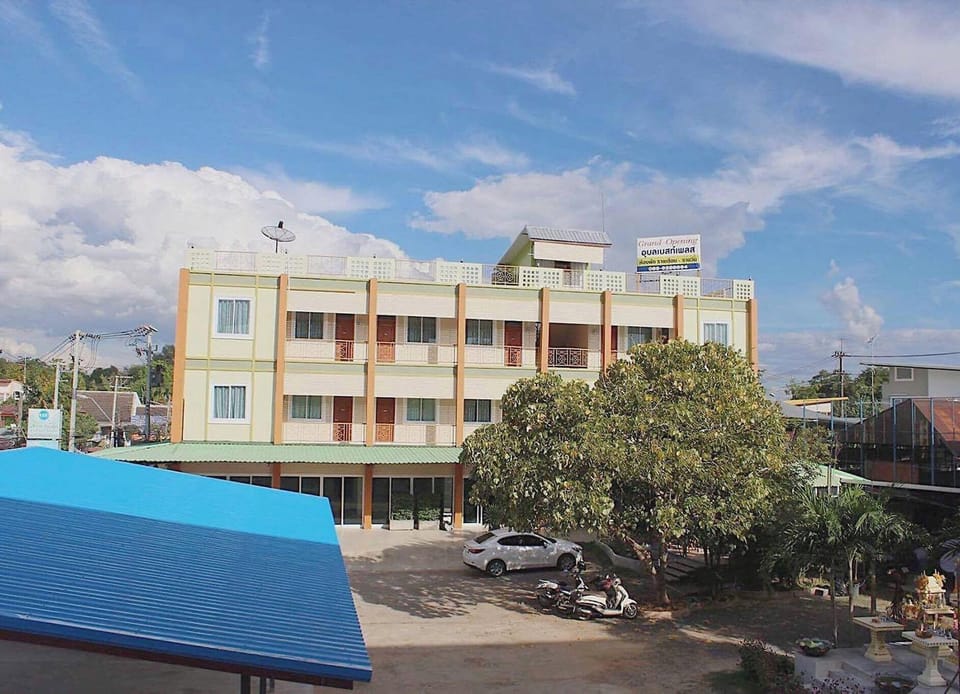 UBON BEST PLACE Apartment hotel in Laos