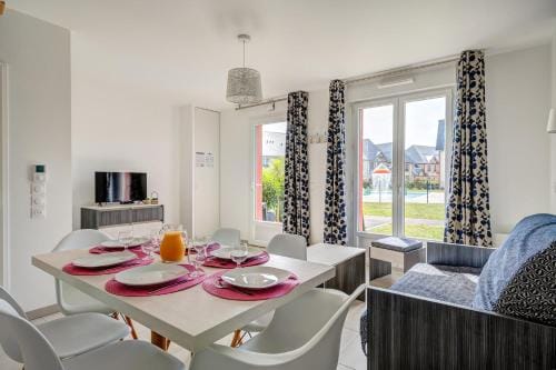 Residence Goelia Le Victoria Hotel in Blonville-sur-Mer
