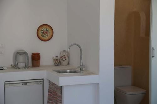 stamatia's rooms Hotel in Icaria