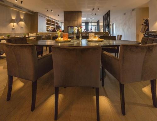 Hotel De Jachthoorn Hotel in North Brabant (province)