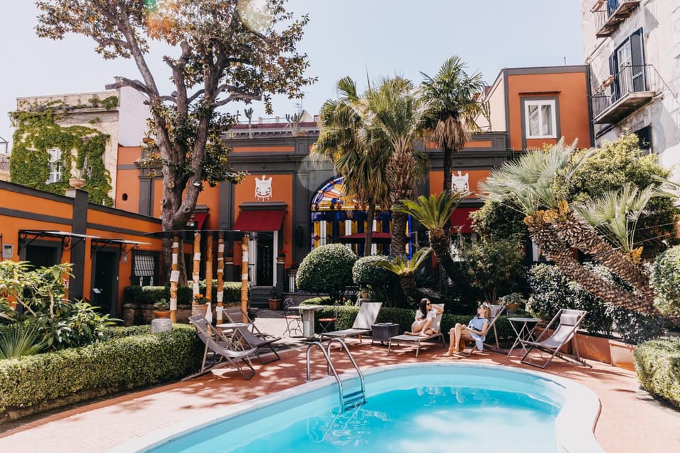 Costantinopoli 104 Hotel in Naples