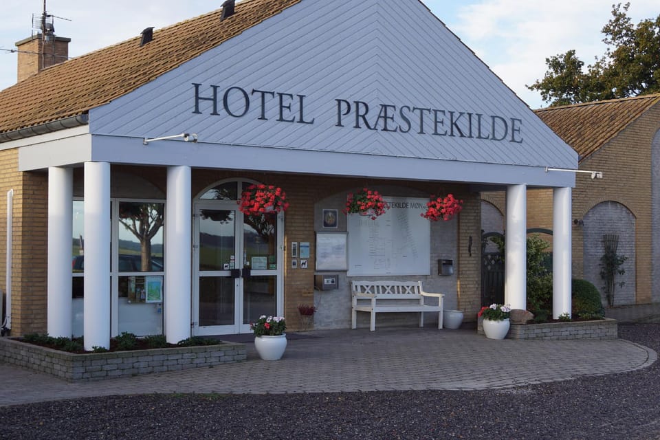 Møn Golf Resort - Hotel Præstekilde Hotel in Stege