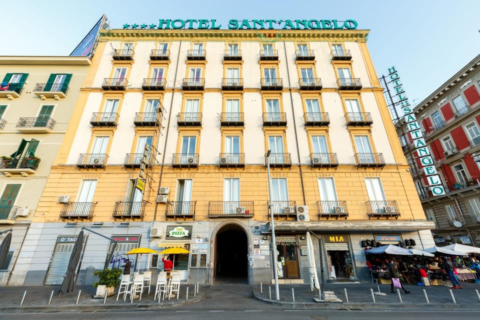 Palace Napoli Hotel in Naples