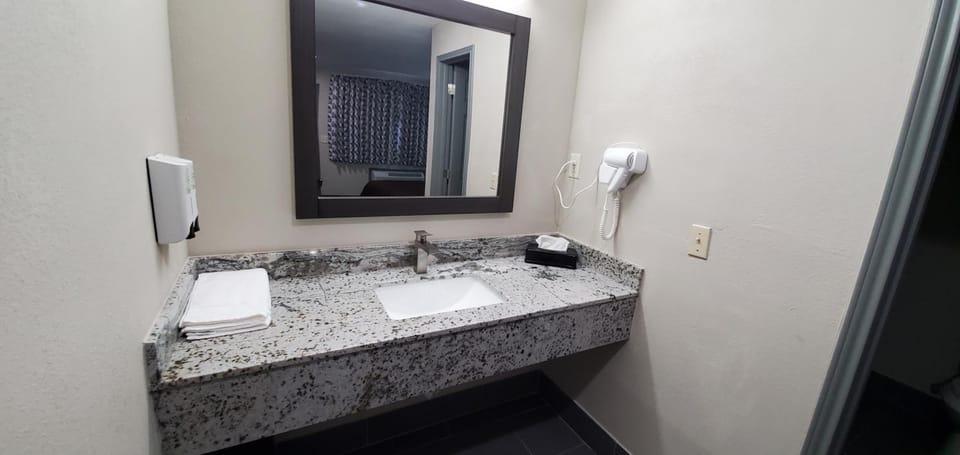 Crescent Park Motel & Suites Motel in Oklahoma