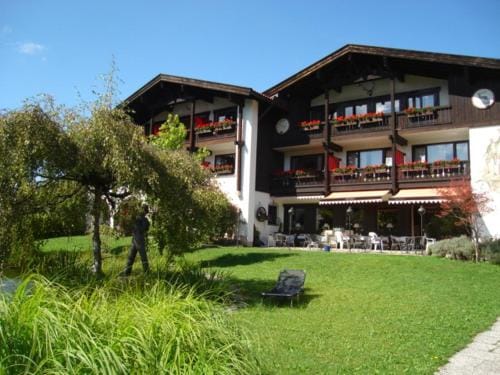 Gastehaus am Kurpark Hotel in Schliersee