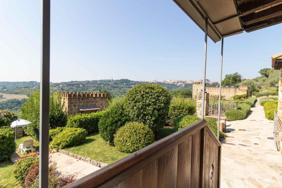 Castello Di Monterone Hotel in Perugia