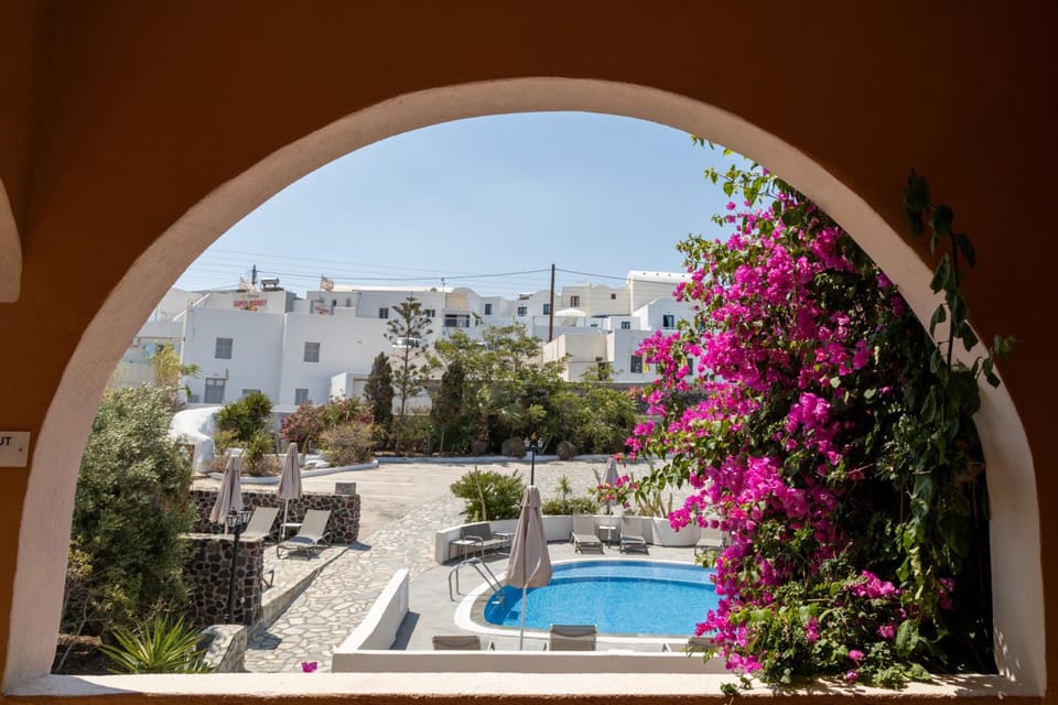 Pension The Flower Inn in Oia