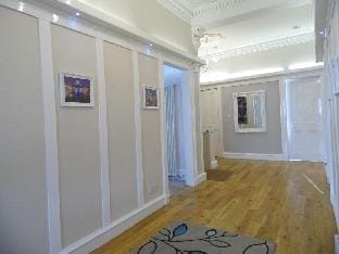 Spacious 3 bedroom apt in the heart of Finnieston Hotel in Glasgow