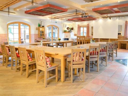 Berggasthof Hotel Duftbrau I Ruhige Alleinlage I Mitten im Grunen Hotel in Salzburgerland
