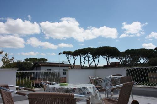 One More Night Hotel in Fregenae