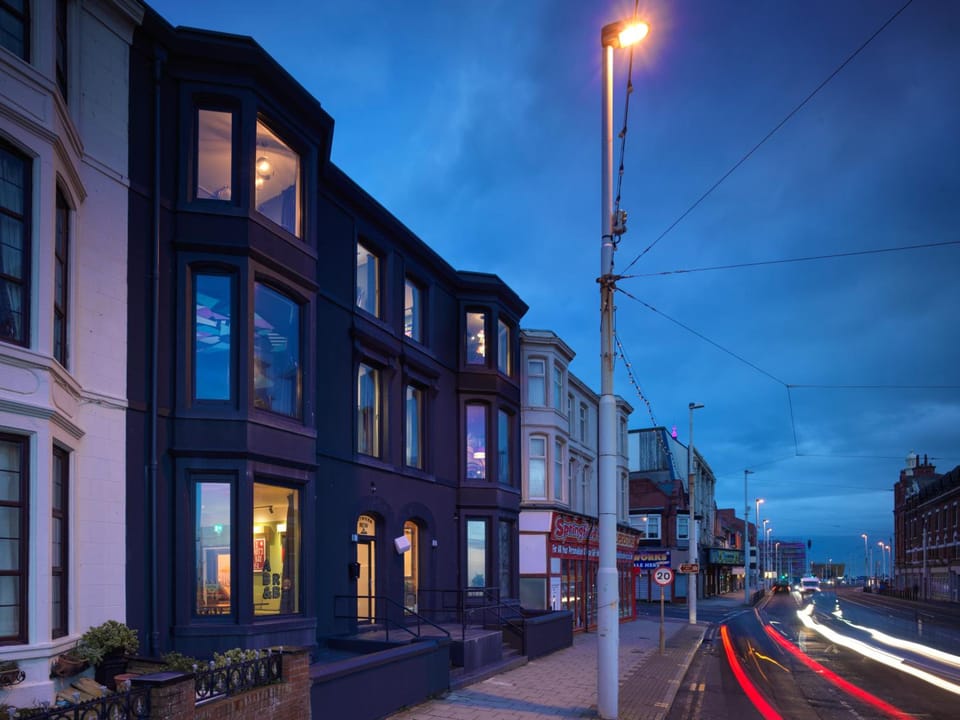 ART B&B Hotel in Blackpool