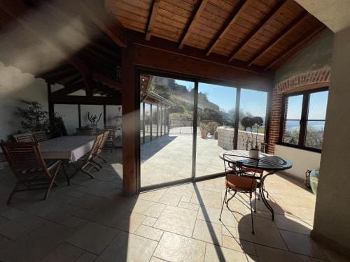 Les terrasses du Rhone Hotel in Auvergne-Rhône-Alpes