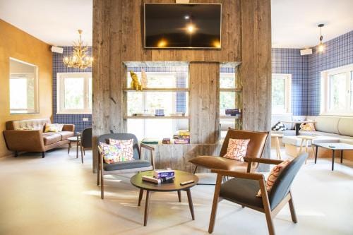 Contiki Haus Schoneck Hostel in Salzburgerland