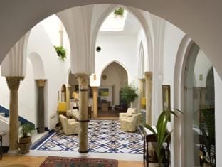 Palazzo Confalone Hotel in Ravello