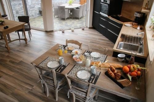 La petite maison dans la cour Hotel in Wallonia, Belgium