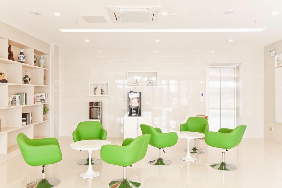 Vatica Hefei Yaohai District Wangang Road Metro Station Hotel Hotel in Jiangsu