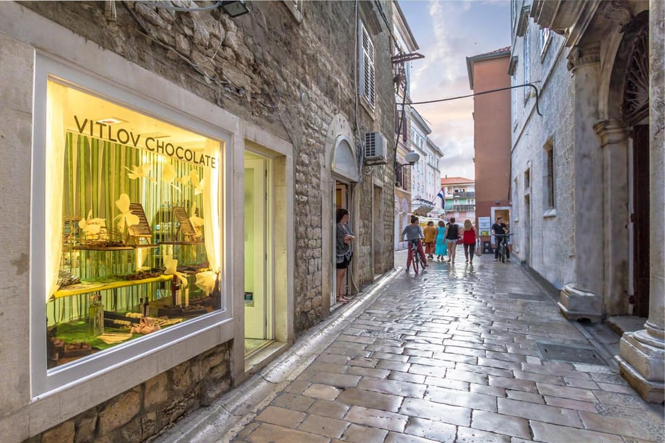 DeZign Superior Apartments & Rooms Hotel in Zadar