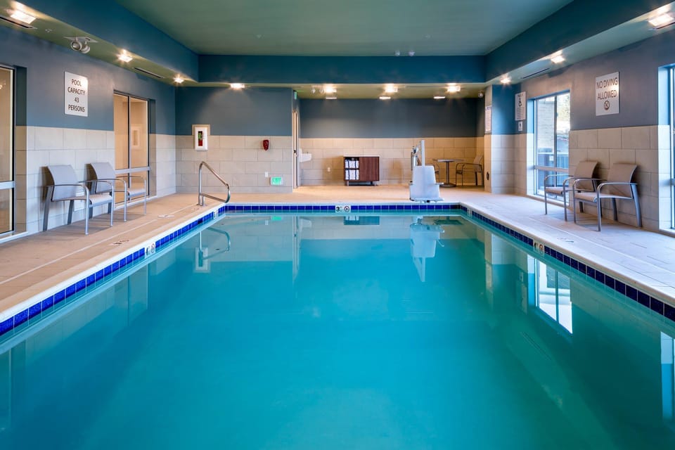 Holiday Inn Express & Suites Bend South By IHG Hotel in Bend