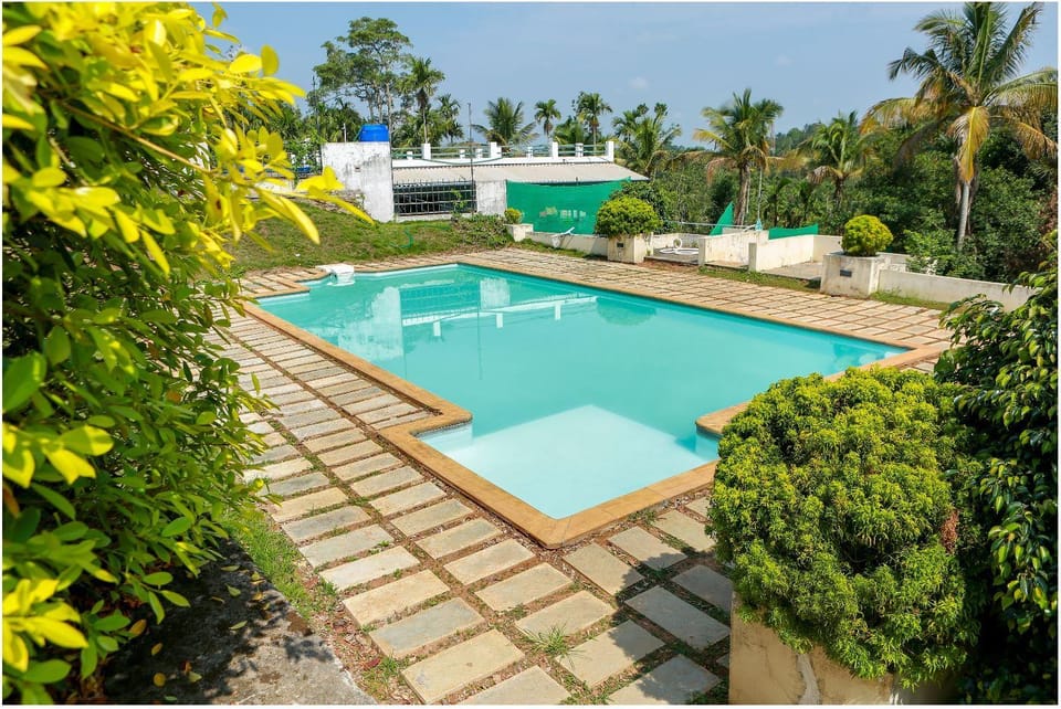 Rooz Green Leaf Hotel in Kerala
