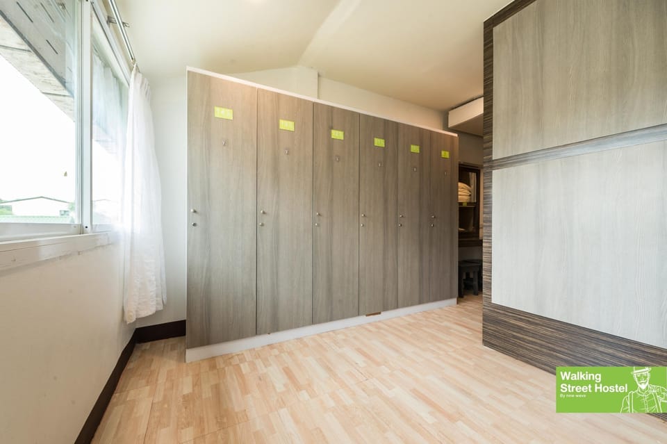 walking street hostel by new wave Hostel in Thailand