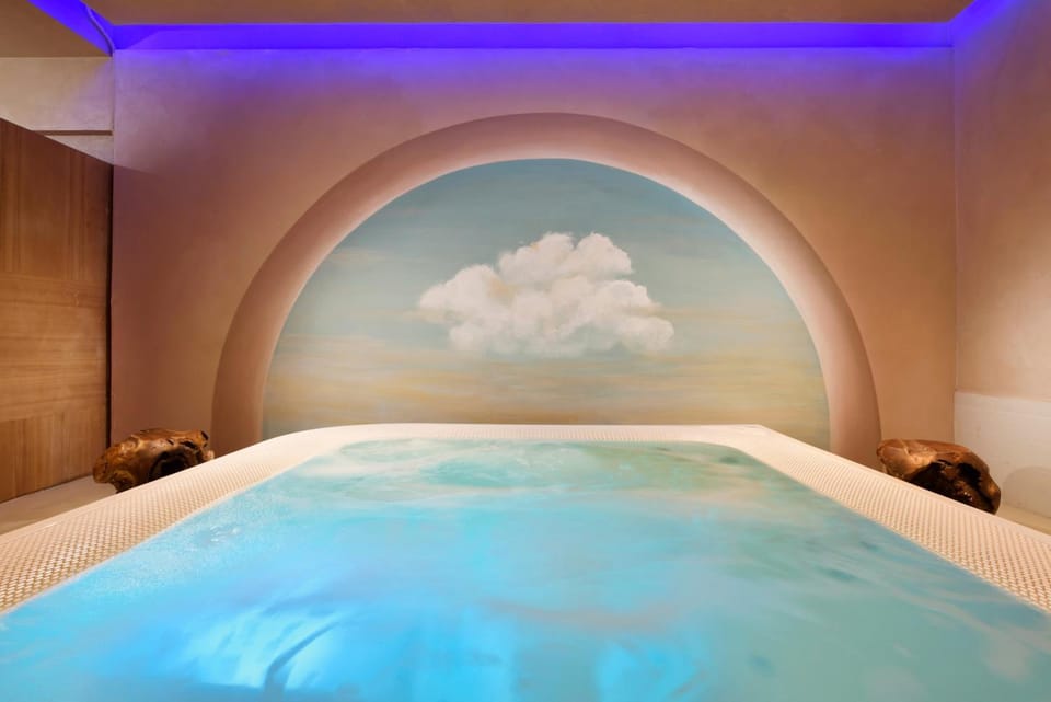 Hot tub