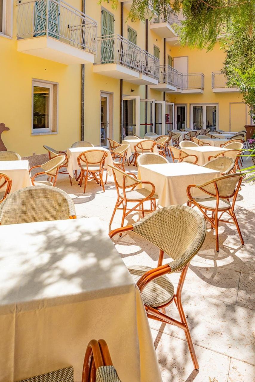 Hotel Centrale Hotel in Garda
