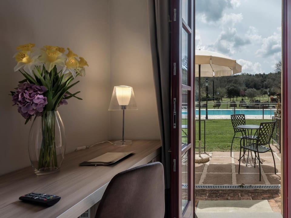 Hotel Casolare Le Terre Rosse Hotel in Tuscany
