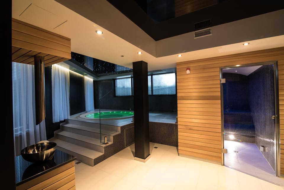 Steamroom