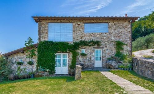 Tenuta San Giovanni Lucca - Borgo Ai Rovai Hotel in Lucca