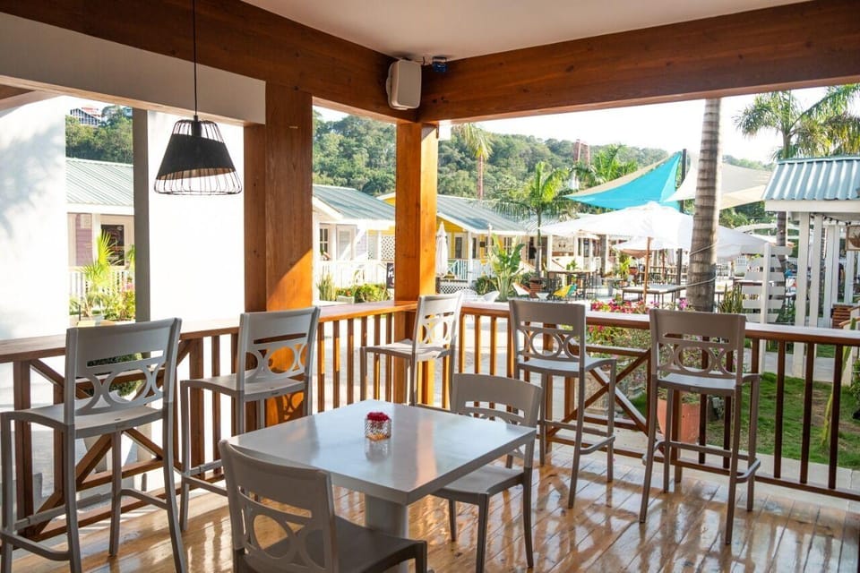 La Placita Inn Hotel in West Bay