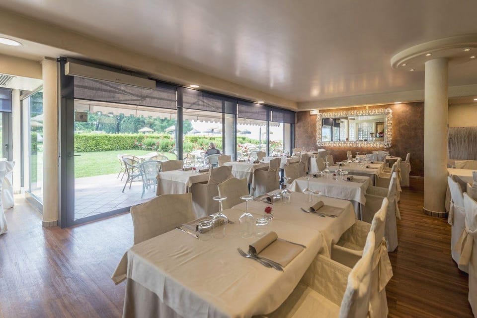 Yachting Hotel Mistral Hotel in Sirmione