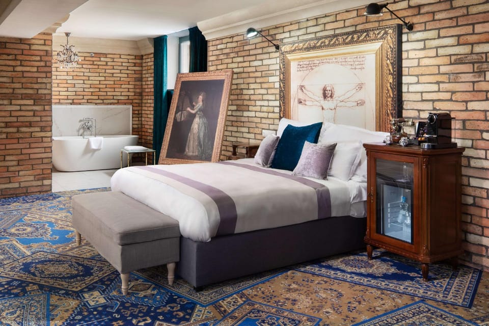 Suite room