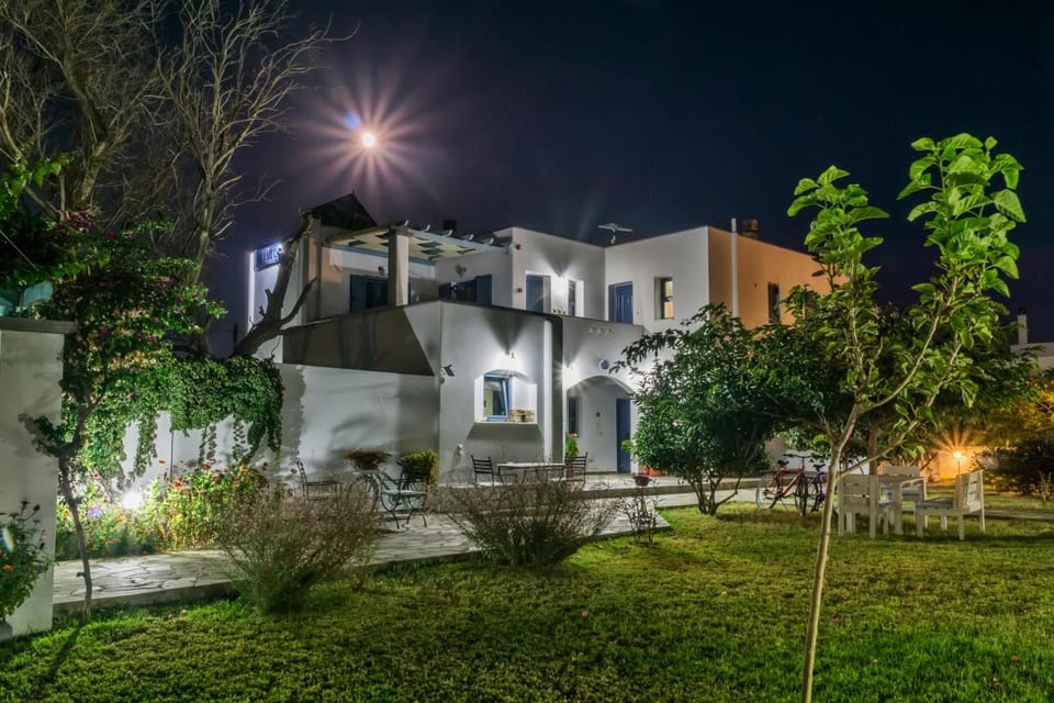 Kallisti Studios & Apartments Hotel in Euboea