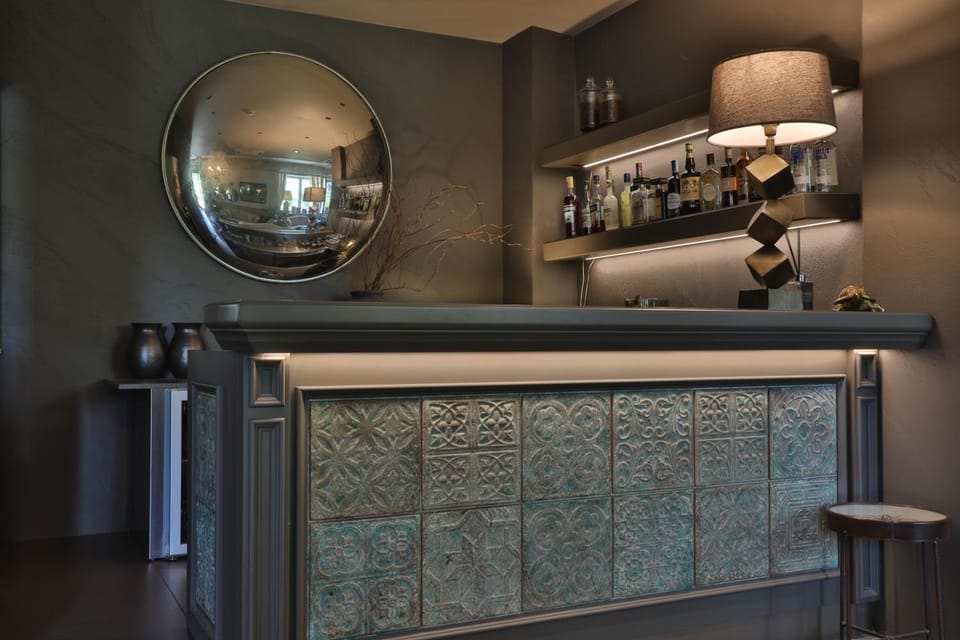 Bar/lounge