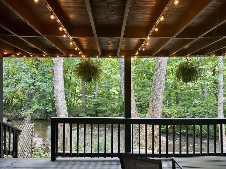 Veda Inn & Cottages Hotel in Maggie Valley