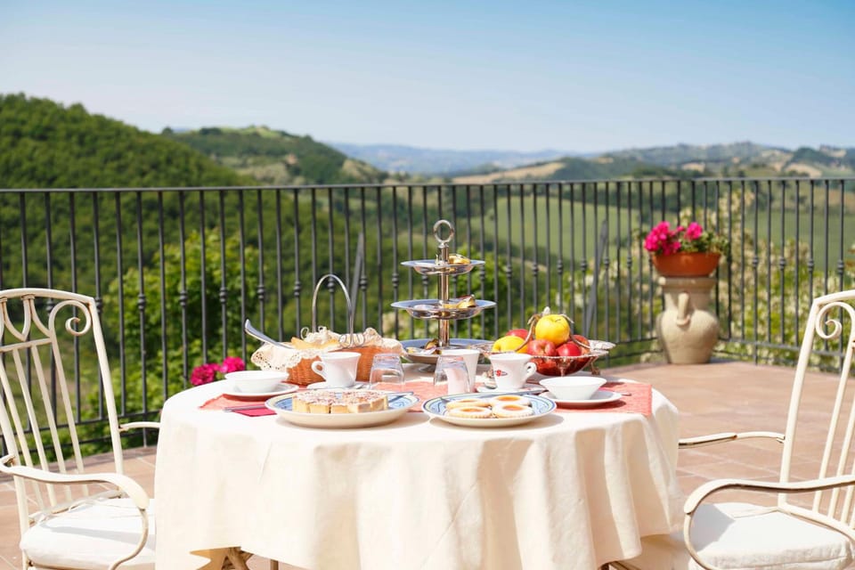 Colleverde Country House & SPA Urbino Hotel in Marche