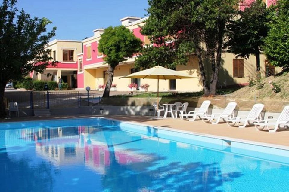 Hotel La Meridiana Hotel in Marche