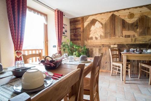 B&B Au Coin Du Village Hotel in Aosta Valley, Italy