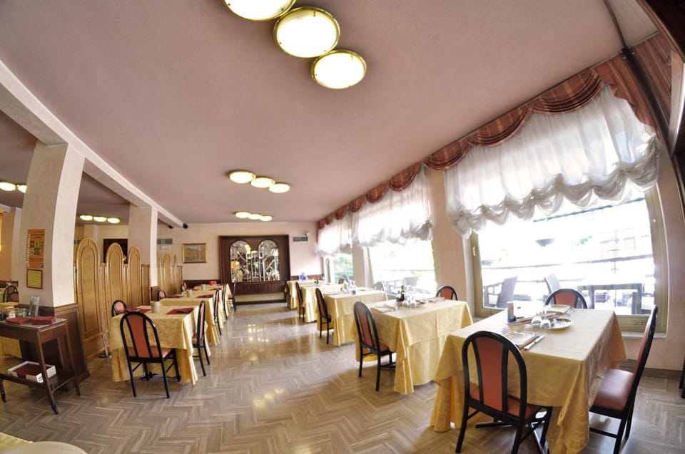 Hotel Cristallo Hotel in Varazze