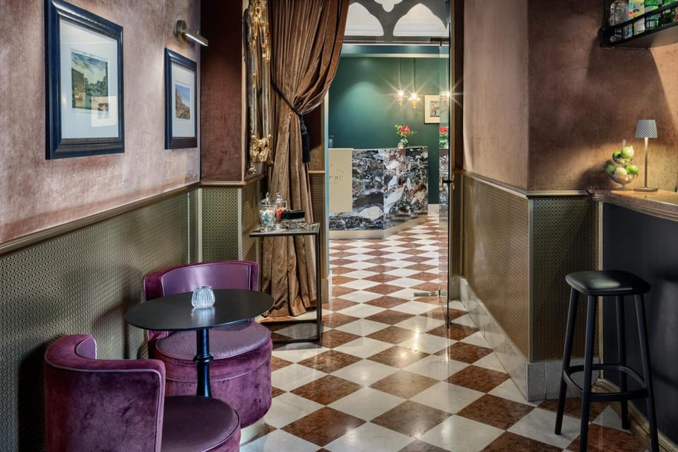 Bar/lounge