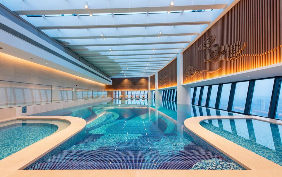 Howard Johnson Plaza by Wyndham Ningbo Hotel in Zhejiang