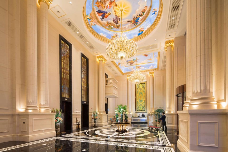 Howard Johnson Plaza by Wyndham Ningbo Hotel in Zhejiang