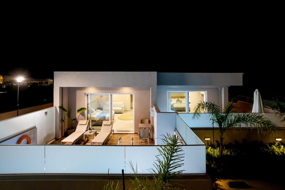 Sarpidon Suites Hotel in Agia Marina