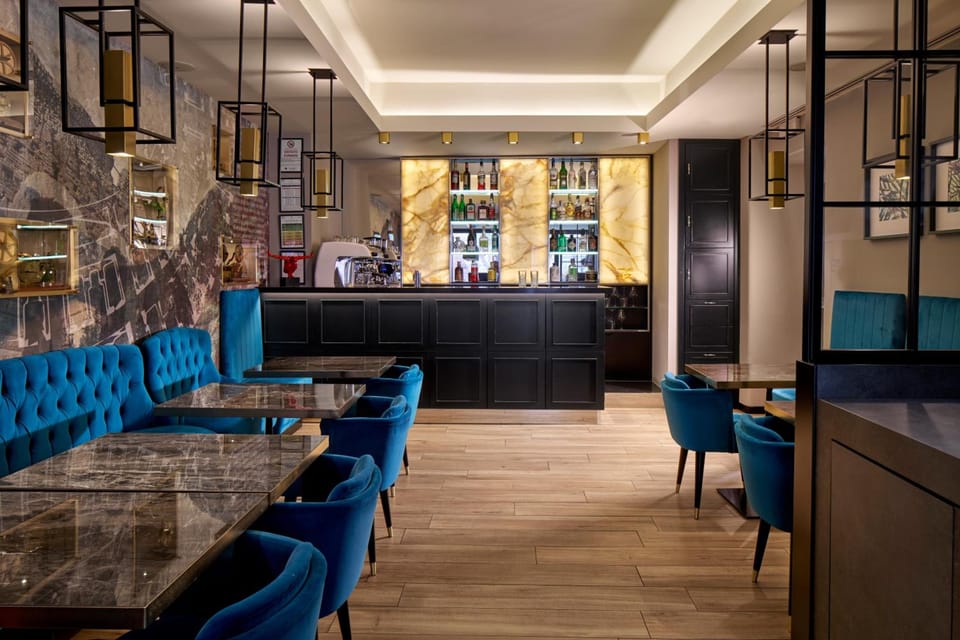 Bar/lounge