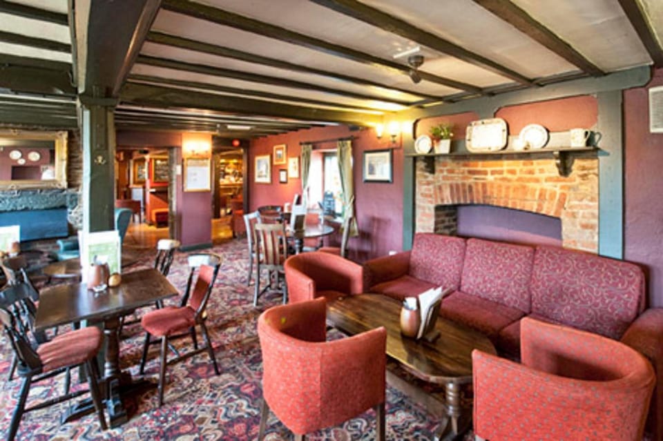 Dog House by Chef & Brewer Collection Inn in West Oxfordshire District