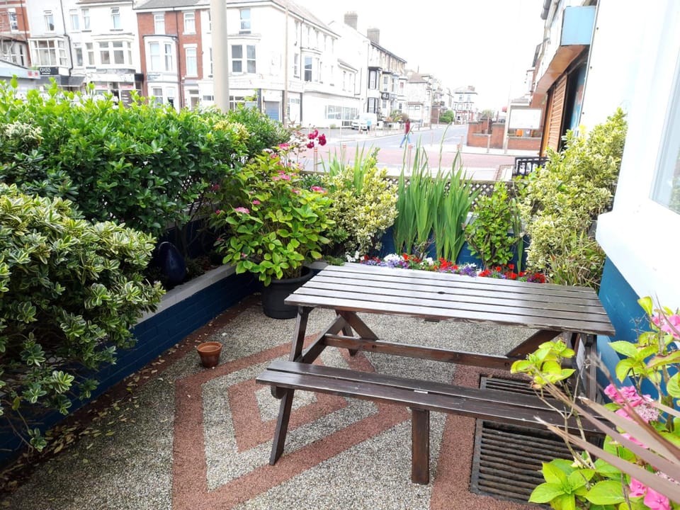 Phoenix Guest House Hotel in Blackpool