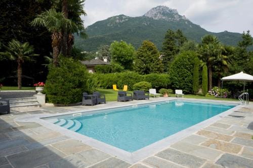 Villa Confalonieri Hotel in Mandello del Lario