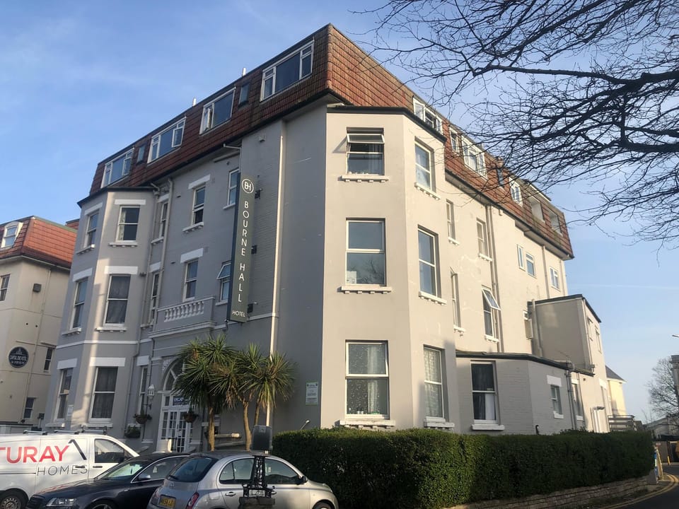 Bourne Hall Hotel Hotel in Bournemouth